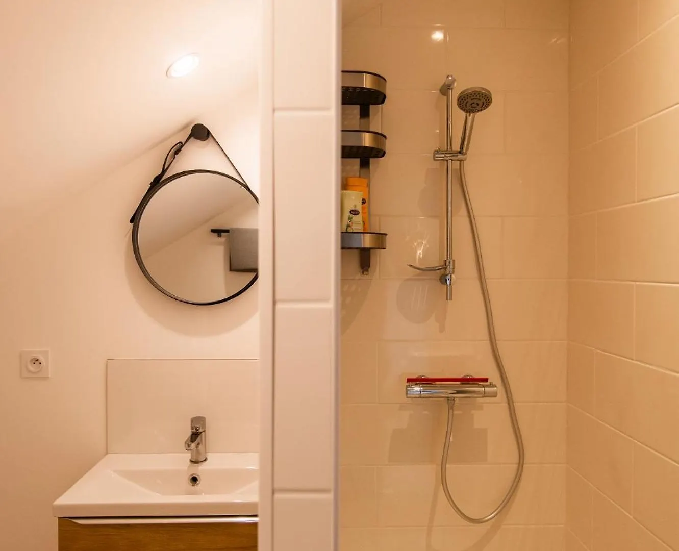 Apartment - Apparts Nets A Prix Honnete - Brest France