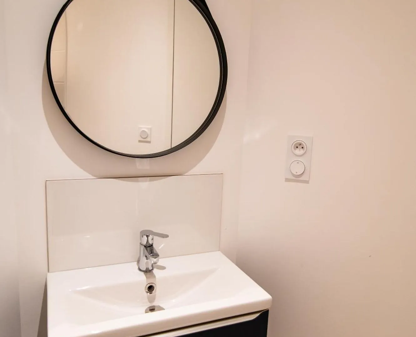 - Apparts Nets A Prix Honnete - Brest Apartment