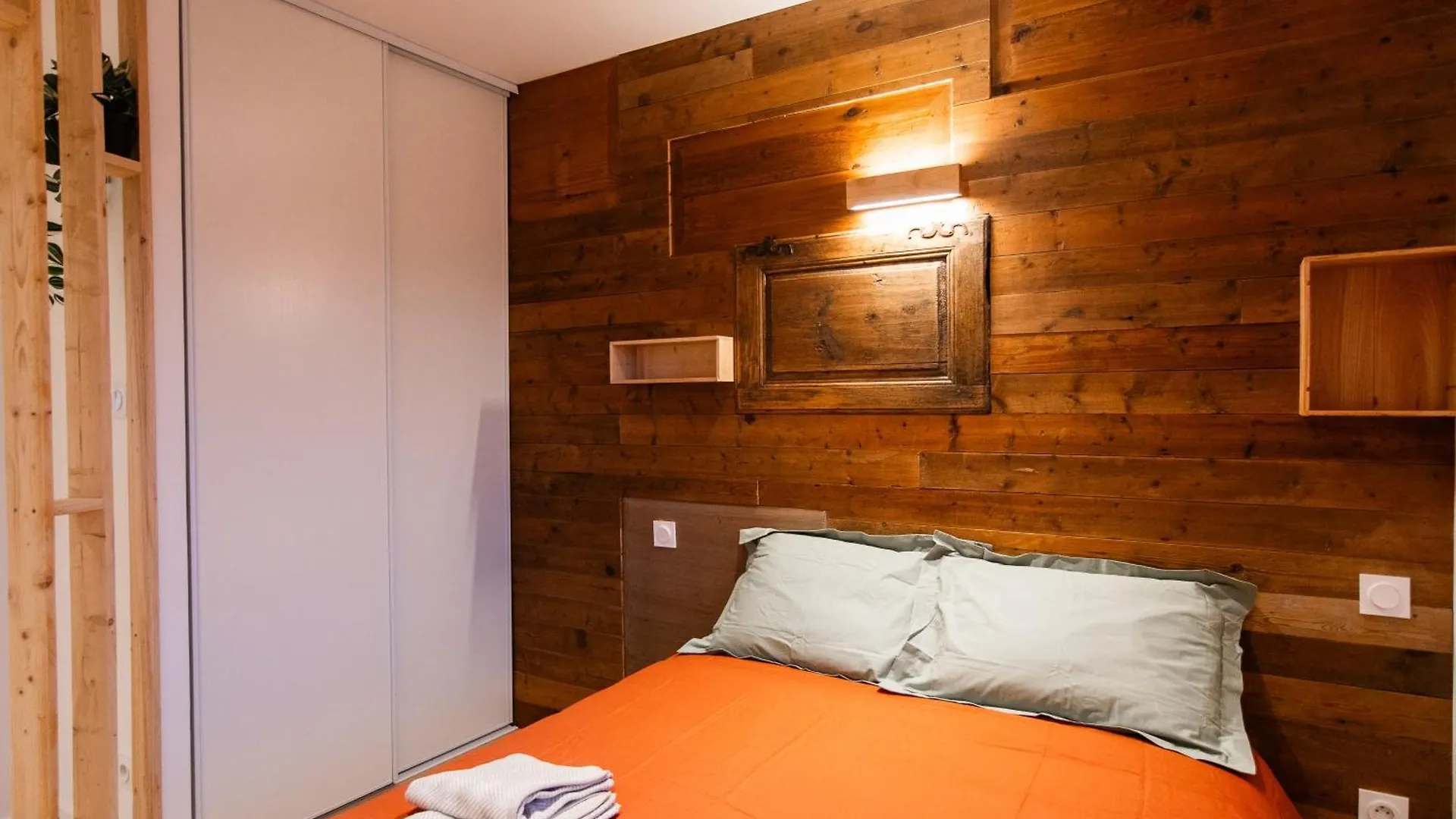 - Apparts Nets A Prix Honnete - Brest Apartment